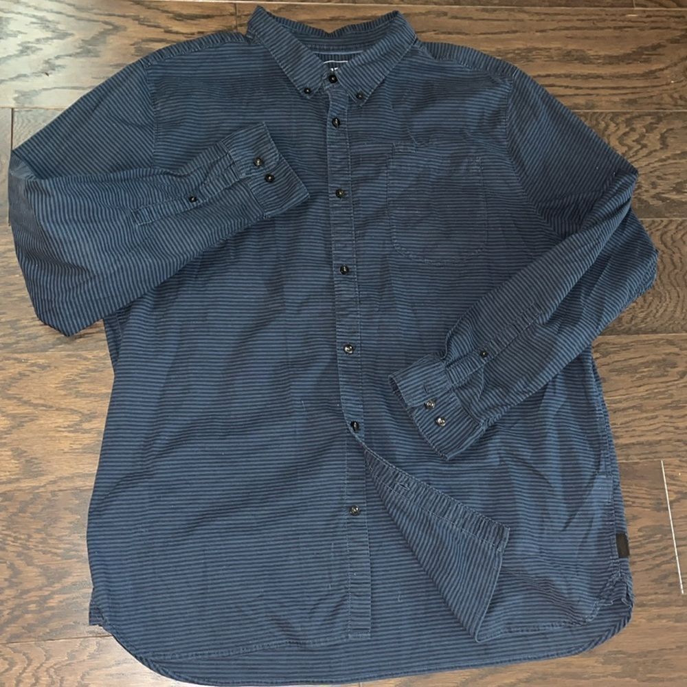 long sleeve men’s North face Blue stripe walking pen pocket hiking trail shirt